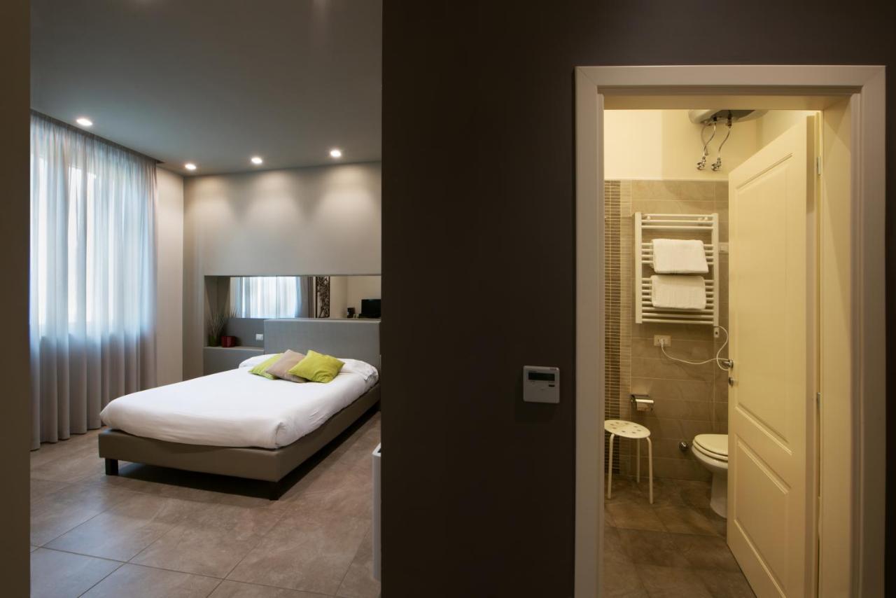B&B Palazzo Paciotti Trani Esterno foto