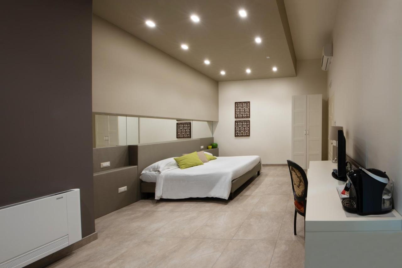 B&B Palazzo Paciotti Trani Esterno foto