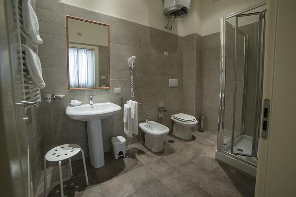 B&B Palazzo Paciotti Trani Esterno foto